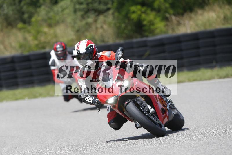 /27 12.06.2025 Ducati Schweiz Trackday Warmup  ADR/gruen-vert/37